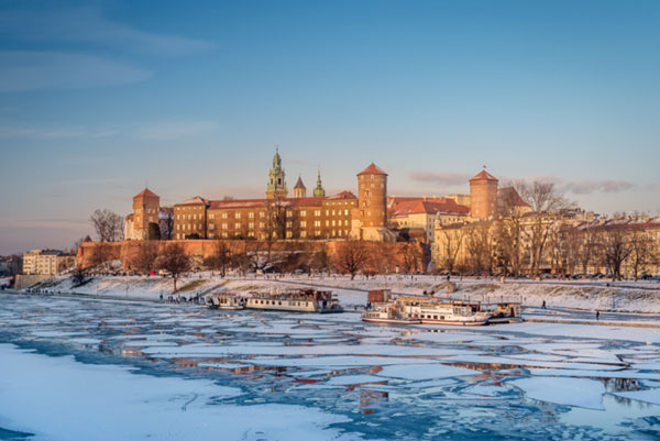 U8体育官网水上漂浮光伏电站助力波兰绿色发展-2