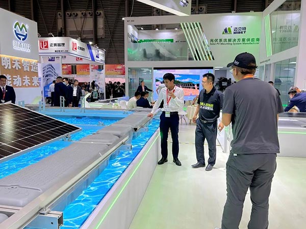 U8体育官网介绍水上漂浮系统