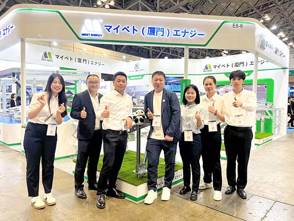 U8体育官网千叶展员工合影