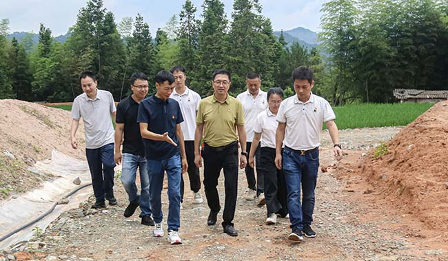 U8体育官网深入永春县曲斗村,开展党建村企联建